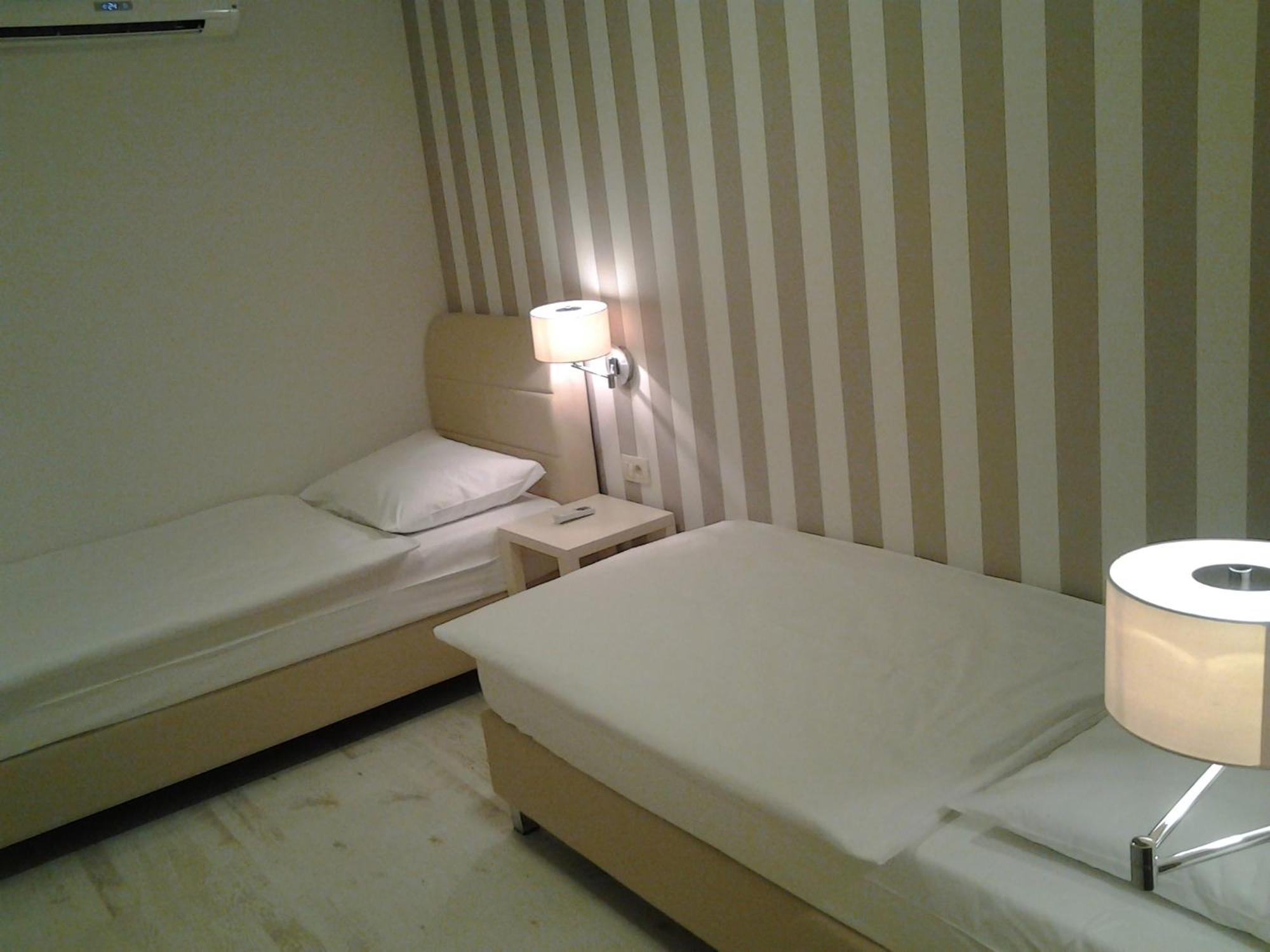 Pansion Bencun Hotel Medugorje Bagian luar foto