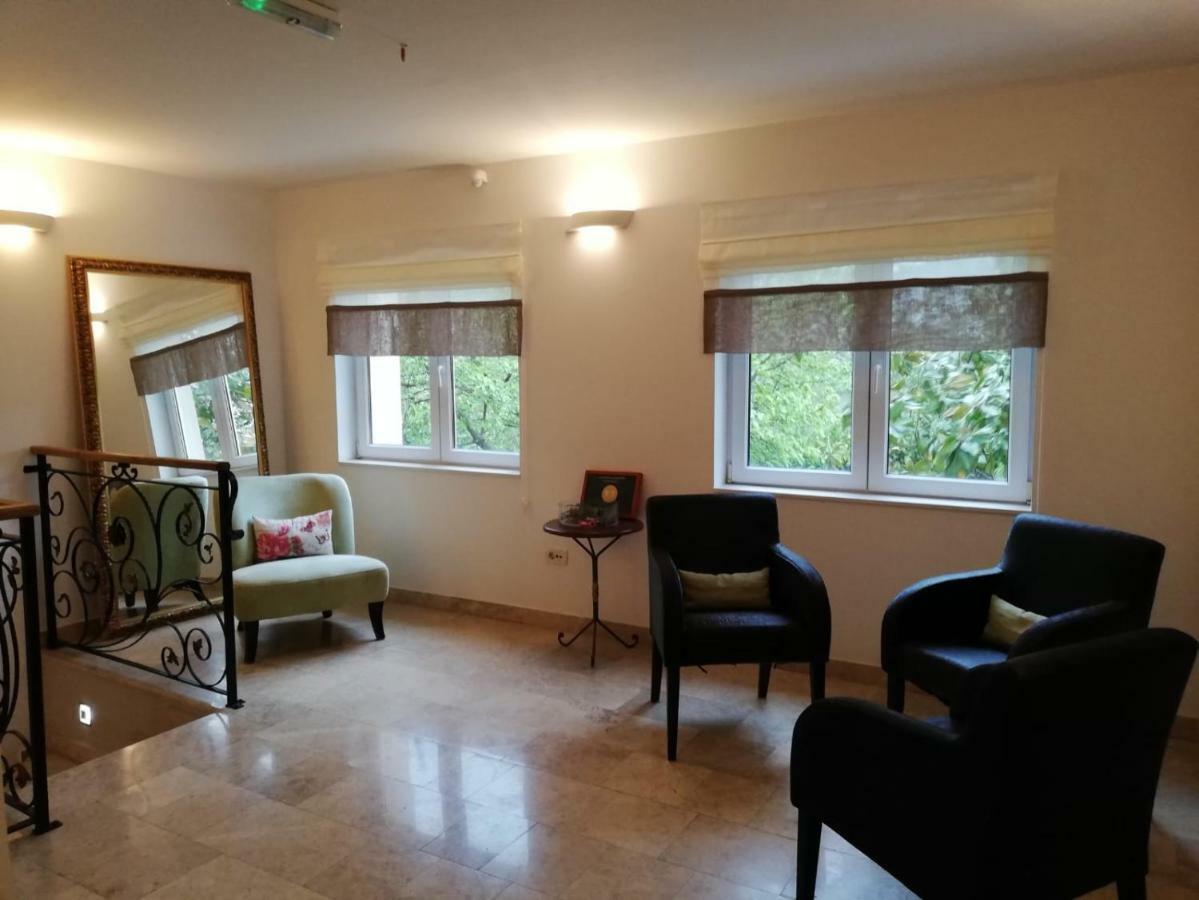 Pansion Bencun Hotel Medugorje Bagian luar foto