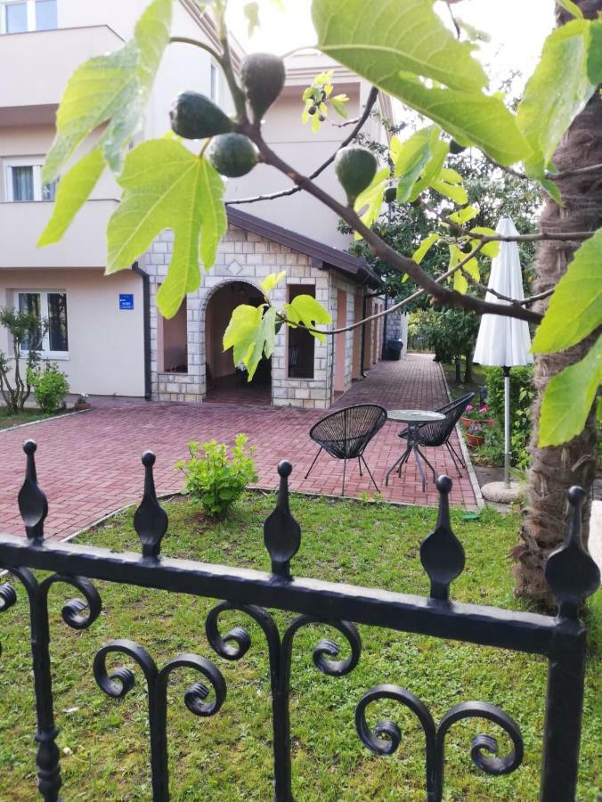 Pansion Bencun Hotel Medugorje Bagian luar foto