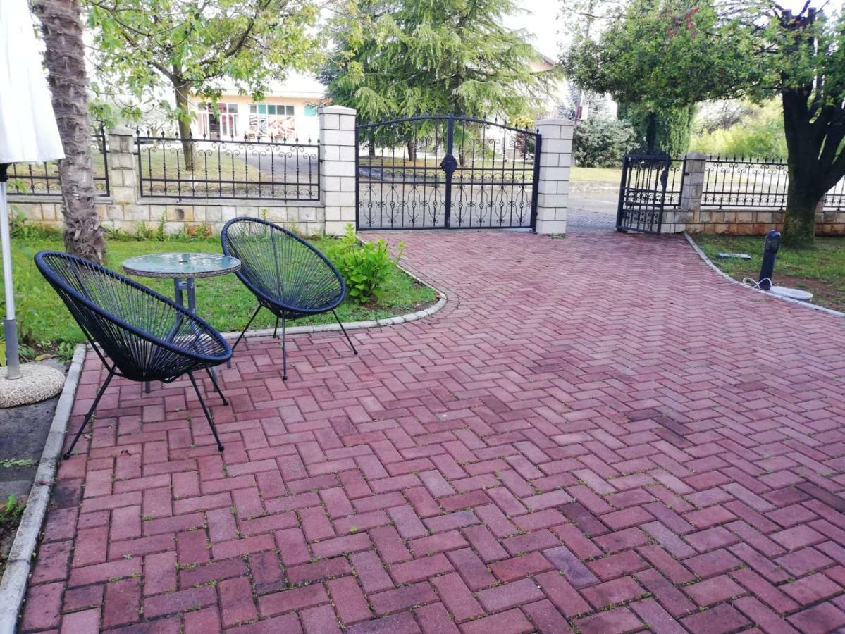 Pansion Bencun Hotel Medugorje Bagian luar foto